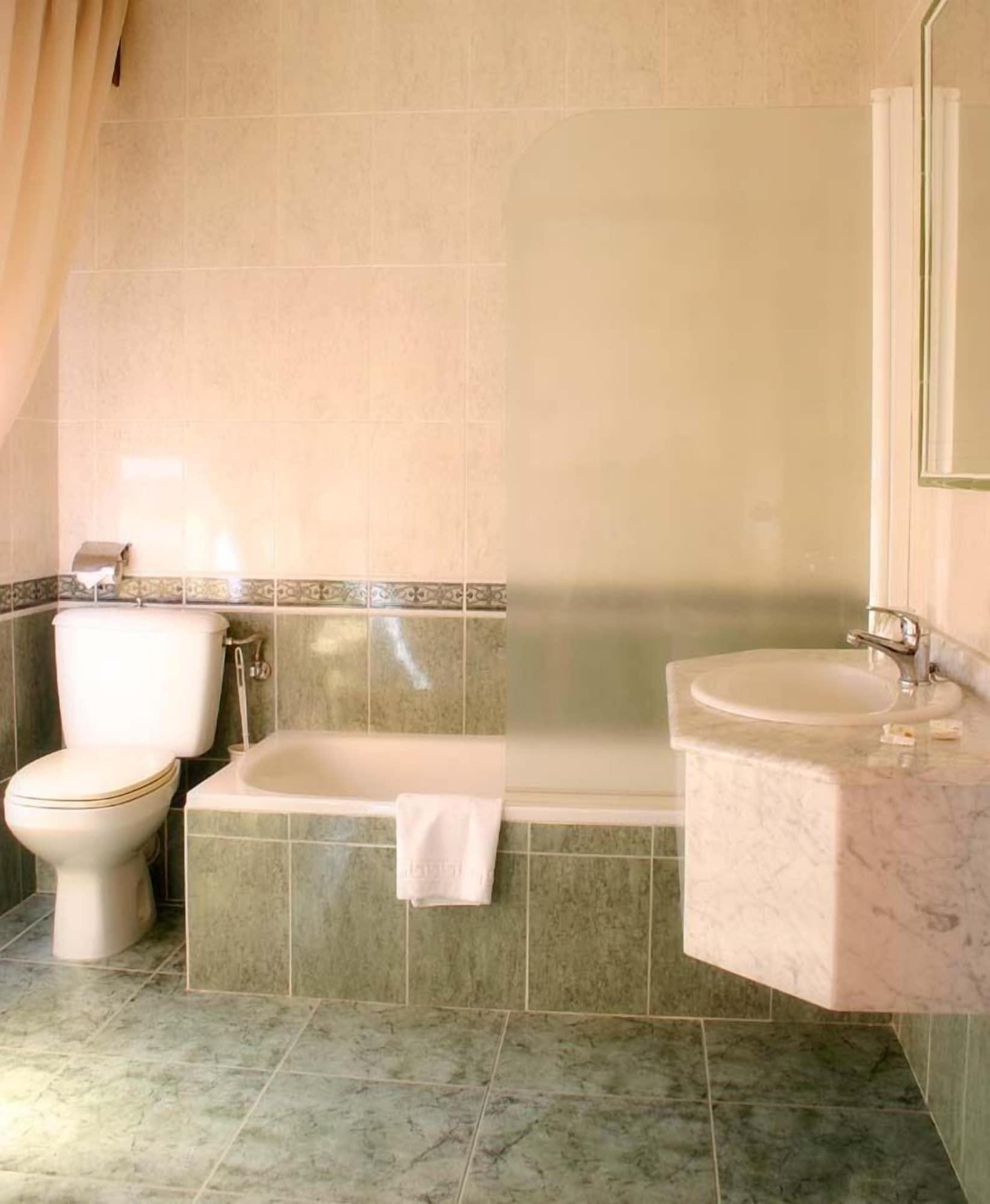 Hotel Las Vinas Артейсо Екстериор снимка